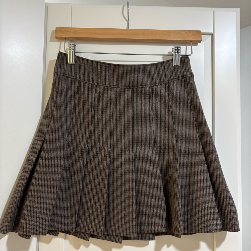 Classic Brown Pleated Skirt